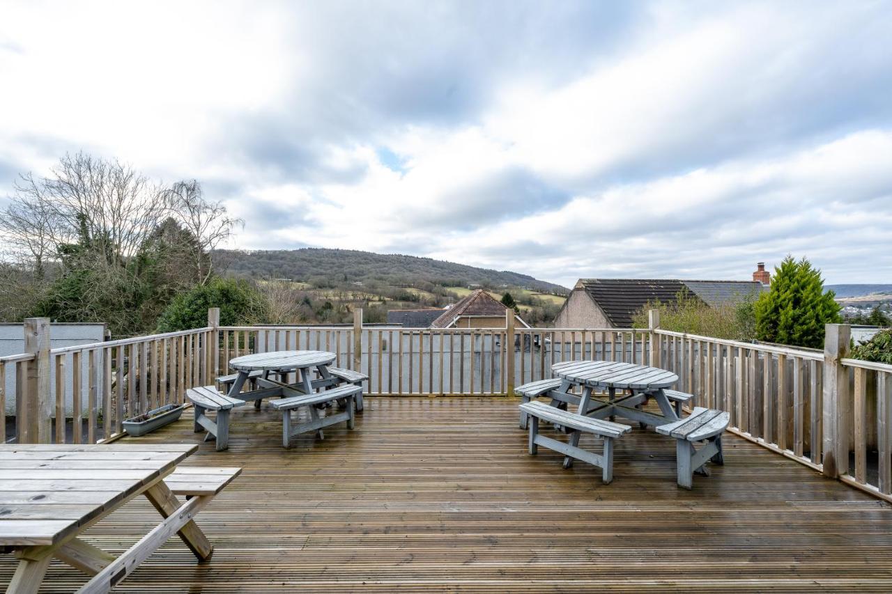 The New Lodge Pontardawe Buitenkant foto